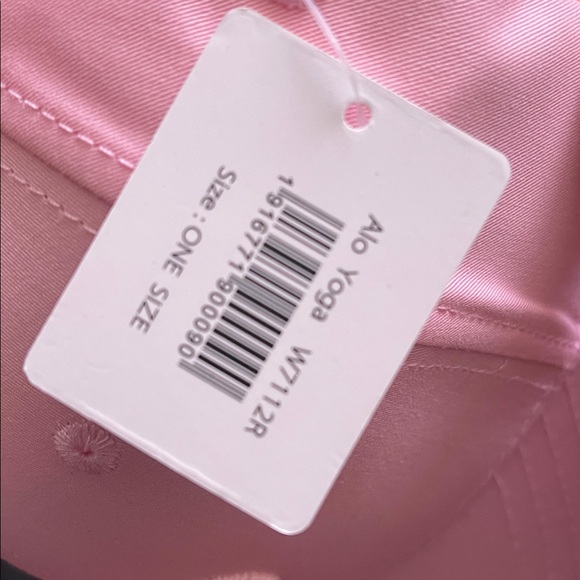 NWT Alo Yoga "Off-Duty" Cap Unisex - Picture 2 of 5